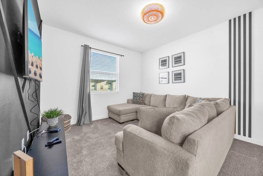 4330 Rhyme St in Kissimmee, FL - Building Photo