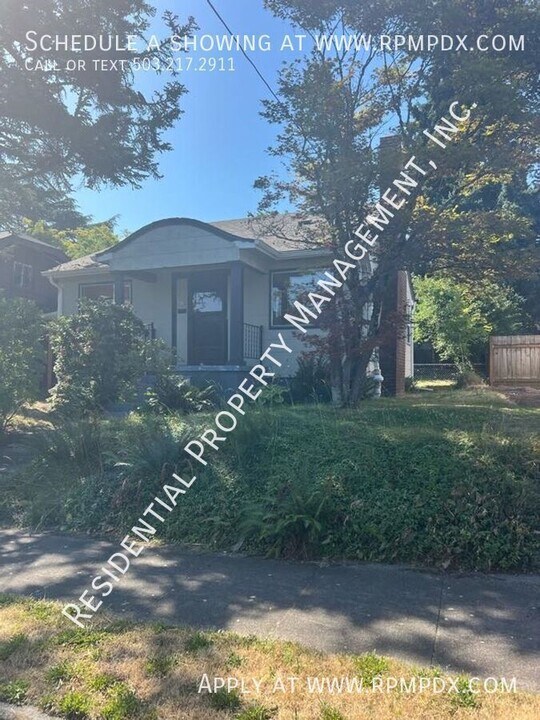 616 N Buffalo St in Portland, OR - Building Photo