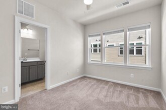 16105 Connors Wy in Derwood, MD - Building Photo - Building Photo