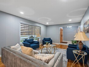 4119 Mischire Dr in Houston, TX - Building Photo - Building Photo