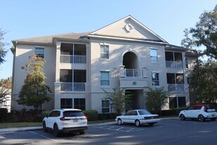 8601 Beach Blvd in Jacksonville, FL - Building Photo