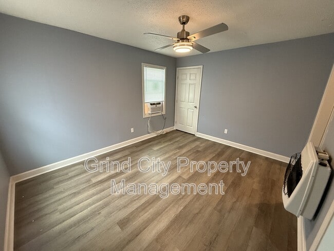 property at 3067 Princeton Ave