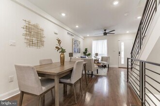 1453 N Myrtlewood St in Philadelphia, PA - Building Photo - Building Photo