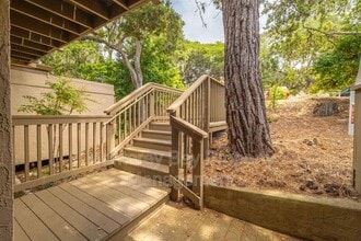 29 Montsalas Dr in Monterey, CA - Building Photo - Building Photo