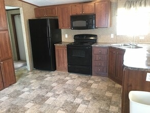 224 Carl St in Leesville, LA - Building Photo - Building Photo