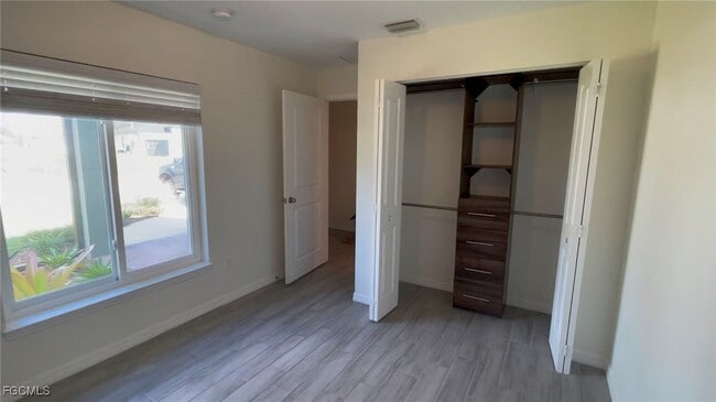 property at 1114 Circle Dr
