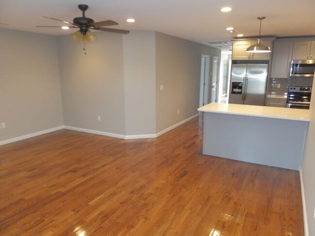 239 St John St in New Haven, CT - Building Photo - Building Photo