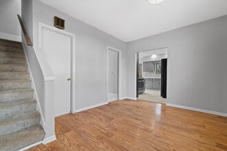 1524 Dodge St in Lake Geneva, WI - Building Photo - Building Photo