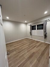 5676 Elsinore Way in Lakeland, FL - Building Photo - Building Photo