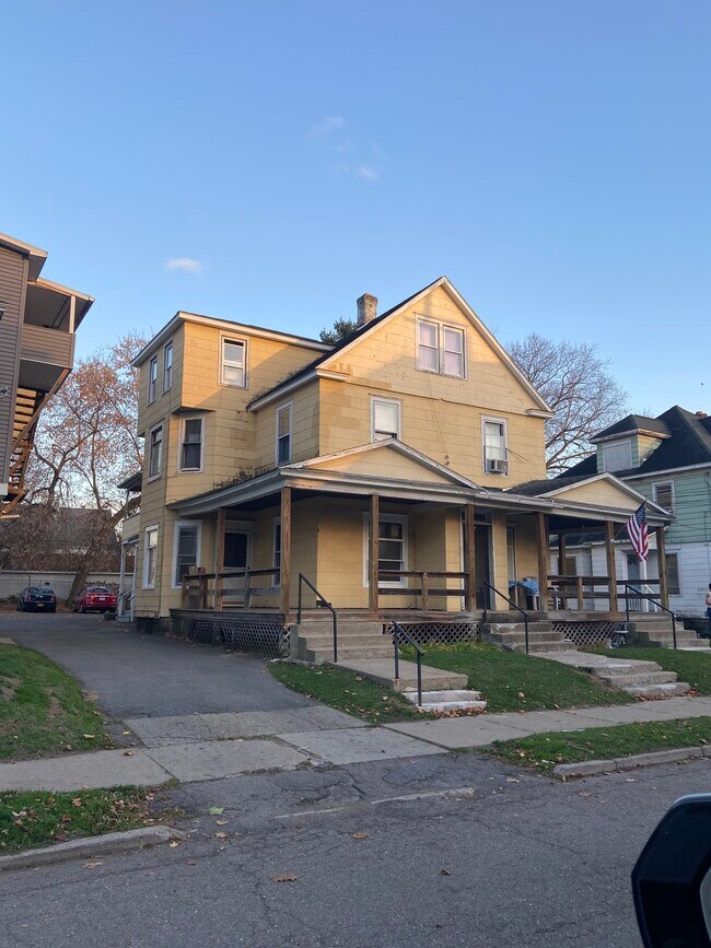 109 Harrison Ave Apartments and Nearby Endicott Apartments For Rent