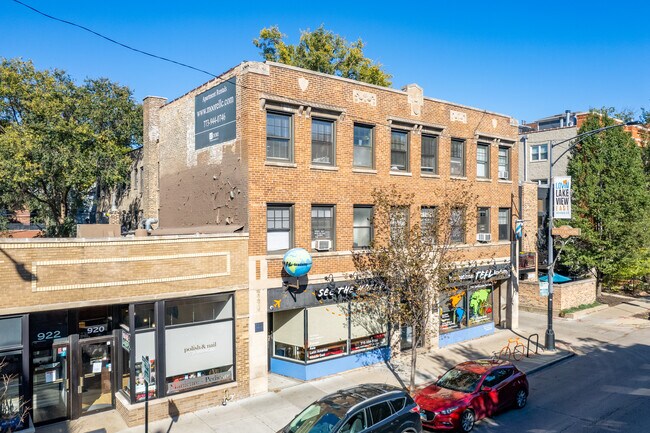 916-918 W Diversey Pky