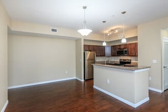 Adagio at Westshore Palms in Tampa, FL - Building Photo - Building Photo