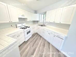 1739 Junipero Ave in Long Beach, CA - Foto de edificio - Building Photo