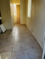 13770 NE 20th Pl in North Miami Beach, FL - Building Photo
