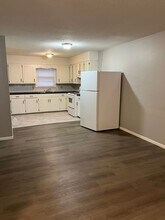 743 S Nettleton Ave in Springfield, MO - Building Photo - Building Photo