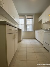 10 Barrows St, Unit 2 in Boston, MA - Building Photo - Building Photo