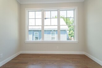 3247 Washington St, Unit 3 in Boston, MA - Foto de edificio - Building Photo