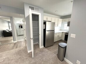 2100 Jetty Rock Dr in Las Vegas, NV - Building Photo - Building Photo