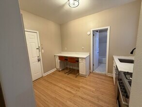 36 Duncan Ave in Jersey City, NJ - Building Photo - Building Photo