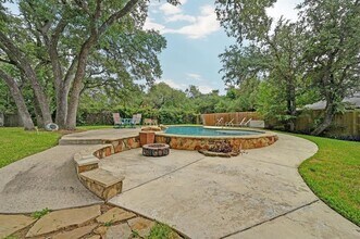 8703 El Rey Blvd in Austin, TX - Building Photo - Building Photo
