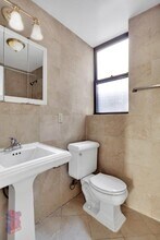 52 Barrow St, Unit 4B in New York, NY - Foto de edificio - Building Photo