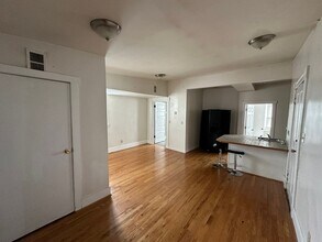 2208 Victor St in Cincinnati, OH - Building Photo - Building Photo
