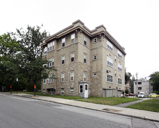 2 Downing St in Worcester, MA - Foto de edificio - Building Photo