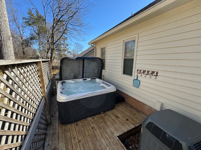 1112 Greywood Dr in Knoxville, TN - Foto de edificio - Building Photo