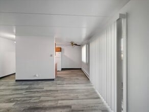 350 S Main St in Wauconda, IL - Foto de edificio - Building Photo