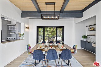 866 Coast View Dr in Laguna Beach, CA - Foto de edificio - Building Photo