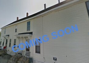 10 Freeman Ct in Dover, NH - Building Photo