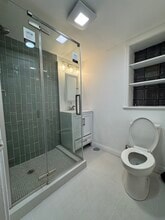 1809 N Hermitage Ave, Unit Garden in Chicago, IL - Foto de edificio - Building Photo