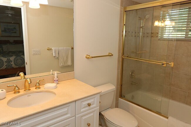 480 5th St S in Naples, FL - Building Photo - Building Photo