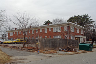 Heritage Hills - East in Oklahoma City, OK - Building Photo - Building Photo