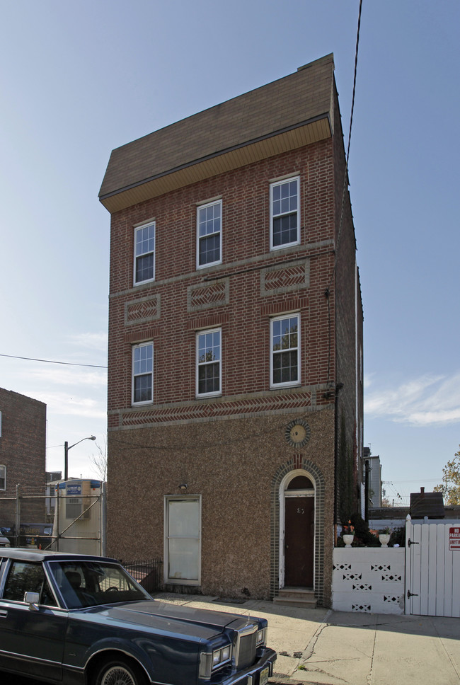 83 Wright Ave in Jersey City, NJ - Building Photo - Building Photo