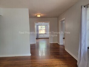 4311 S Thatcher Ave in Tampa, FL - Building Photo - Building Photo