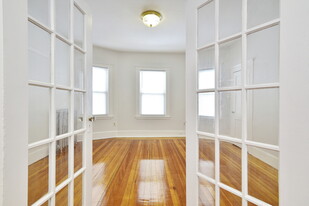 175 Callender St, Unit 1 in Boston, MA - Building Photo