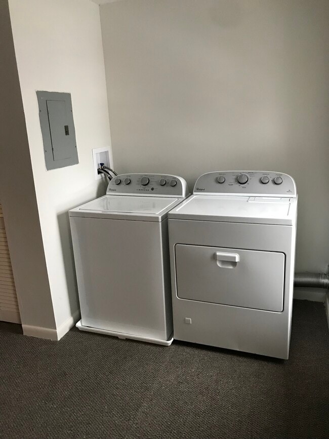 115 Farnsworth Avenue, Unit Apt.# 1 in Bordentown, NJ - Building Photo - Building Photo