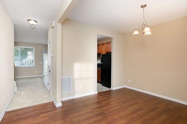 3013 Camden Creek Dr in Raleigh, NC - Building Photo - Building Photo