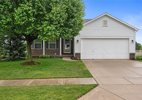 1027 Pine Ridge Way in Brownsburg, IN - Building Photo