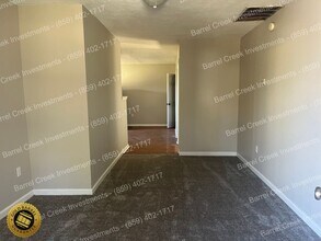 108 Chase Ln in Mount Sterling, KY - Foto de edificio - Building Photo