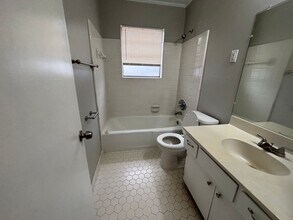 1468 Mullins Station Rd in Memphis, TN - Building Photo - Building Photo