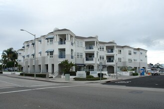 2600-2700 Newport Blvd in Newport Beach, CA - Foto de edificio - Building Photo