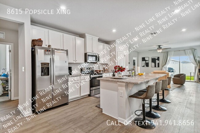 8615 Popsicle Xing in Parrish, FL - Building Photo - Building Photo
