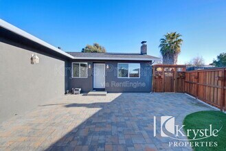 160 Chapman Ct in Vallejo, CA - Building Photo - Building Photo