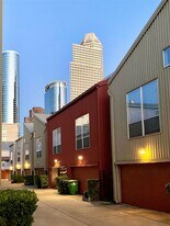 823 Robin St in Houston, TX - Building Photo