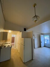 9765 Greenbush Pl in Breckenridge Hills, MO - Foto de edificio - Building Photo