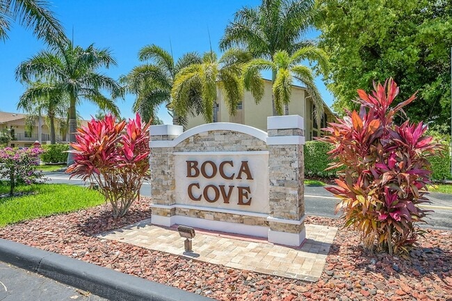 property at 9503 Boca Cove Cir