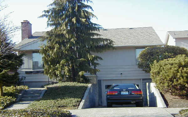 3214 Rockefeller Ave in Everett, WA - Foto de edificio