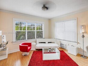 1611 Michigan Ave in Miami Beach, FL - Building Photo - Building Photo